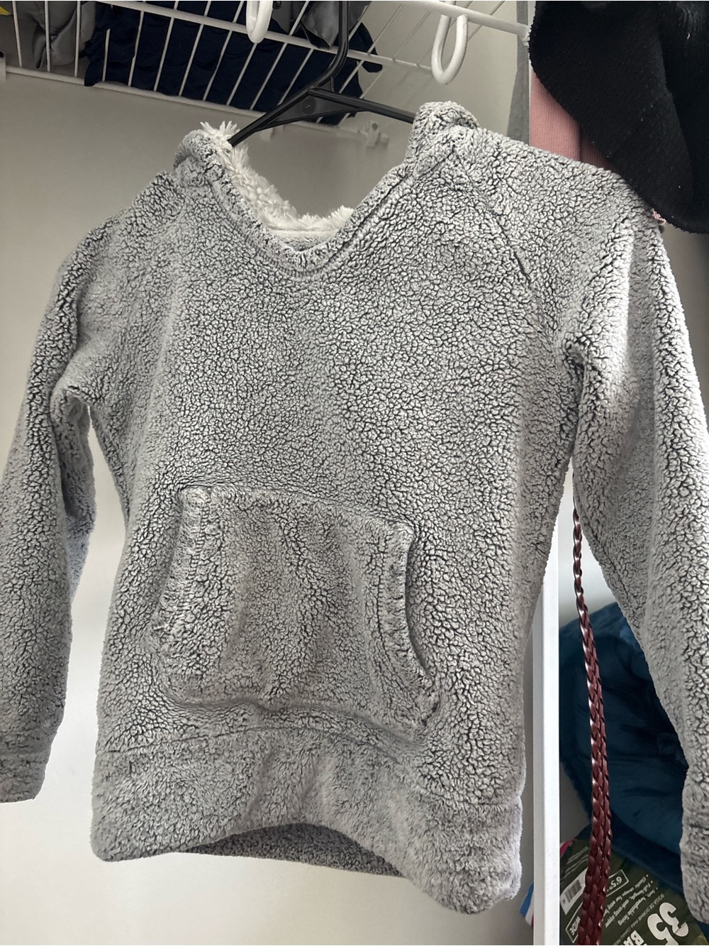 Kids size 5/6 Plush Sherpa Hoodie in Gray